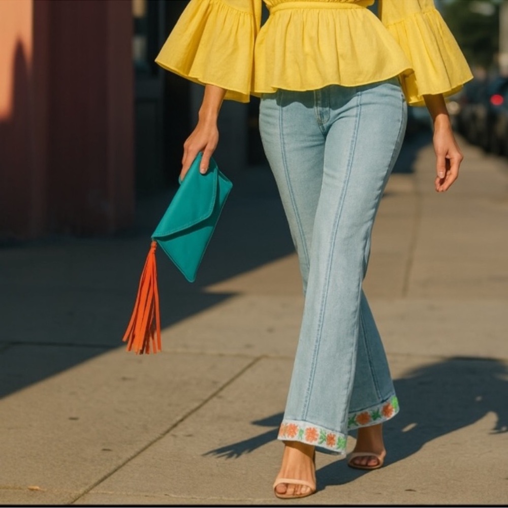 Elegant Teal Clutch with Tassel by CueroPapel&Tijera